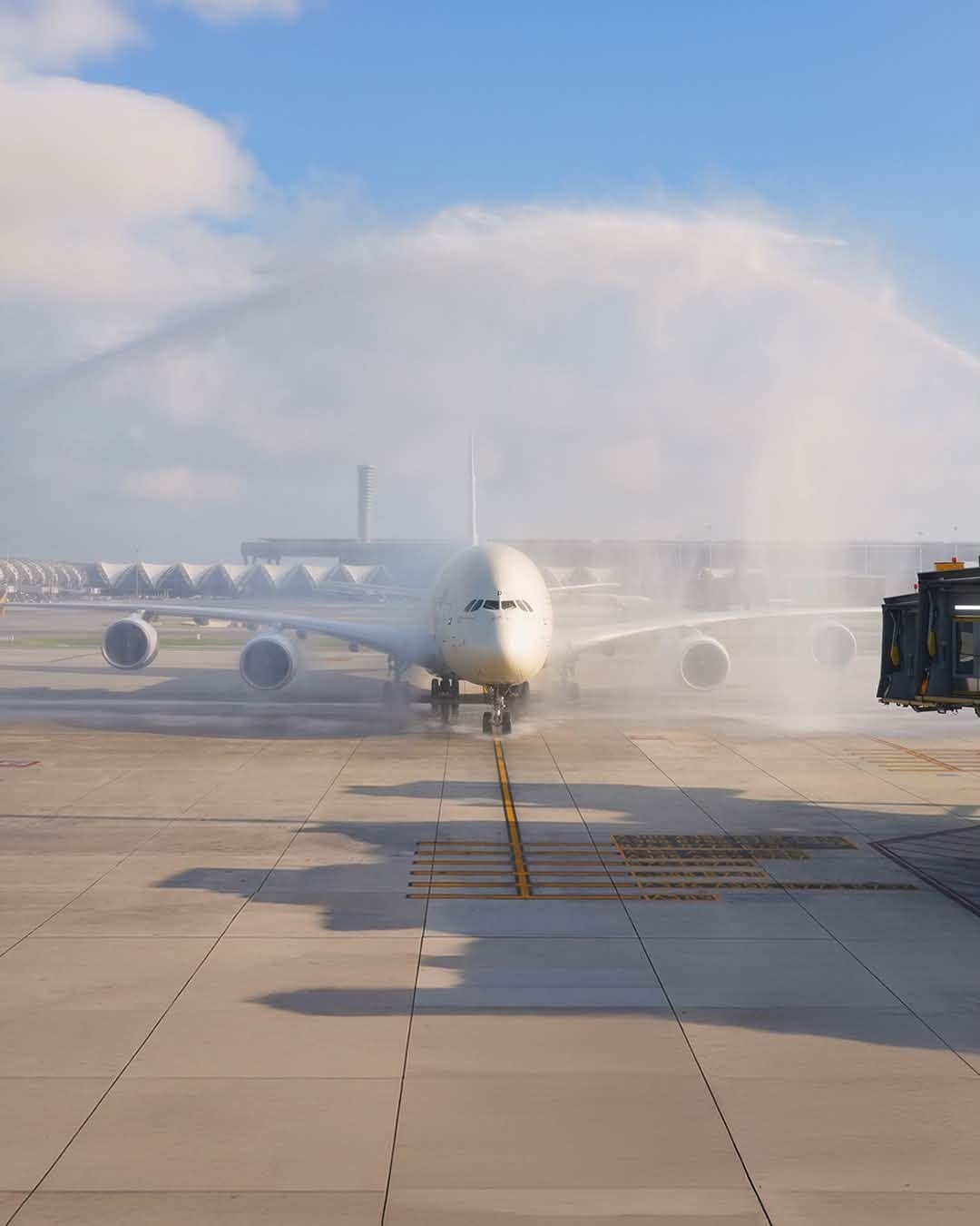 Etihad a380 bangkok